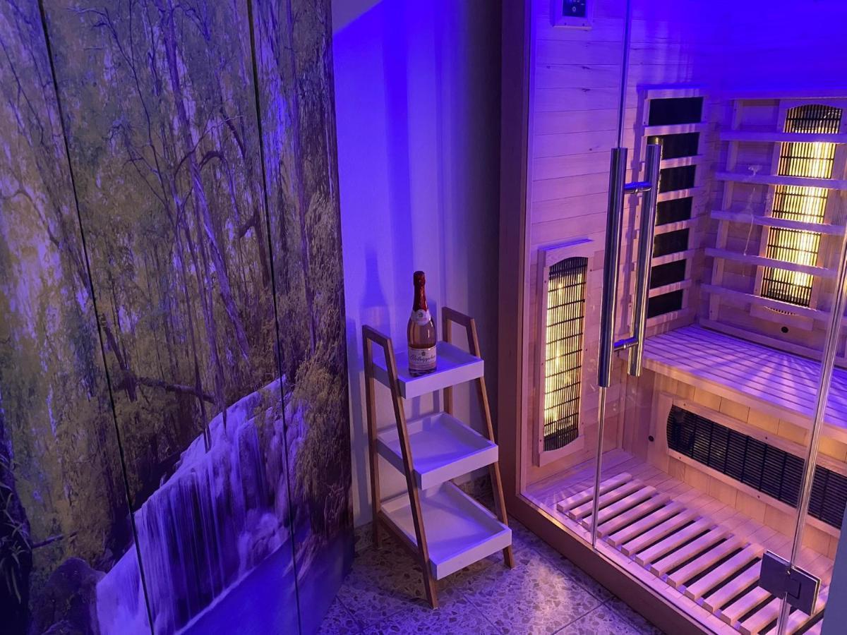 Apartment Am Wasserfall Mit Sauna & Top-Lage Feldberg  Exterior photo